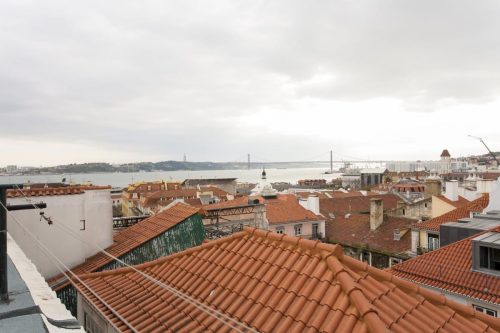 Bairro Alto-Chiado 2BDR AMAZING VIEW! Great WI-FI!