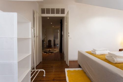 18-JP10-Bairro Alto-Chiado 2BDR AMAZING VIEW! Great WI-FI
