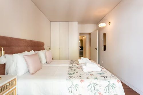 Lisbon Brand New 2bdr flat w: park