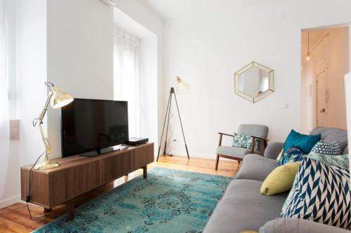 Principe Real beautiful 3 bedrs flat! Great WI-FI!