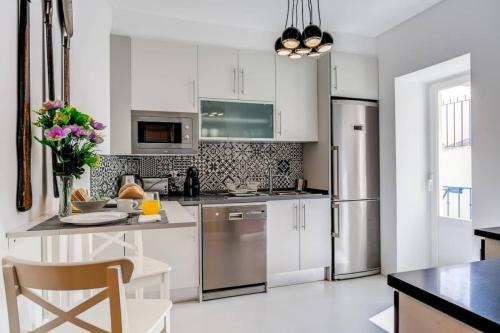 Baixa most luminous 3 BDR flat!! Great WI-FI!