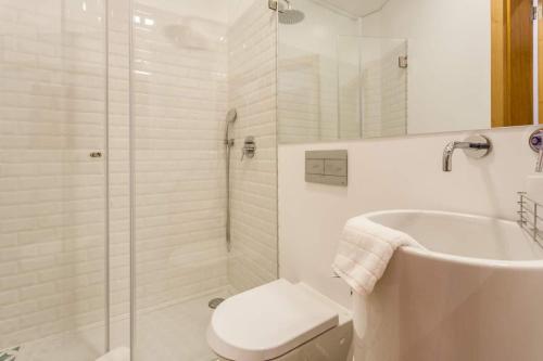 Baixa most luminous 3 BDR flat!! Great WI-FI!