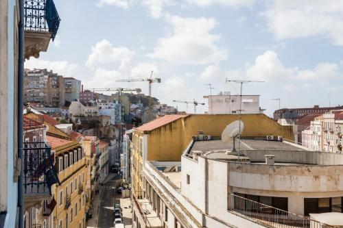 Baixa most luminous 3 BDR flat!! Great WI-FI!