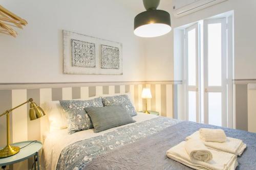 Principe Real 2 suites upscale embracing Tejo! Great WI-FI!