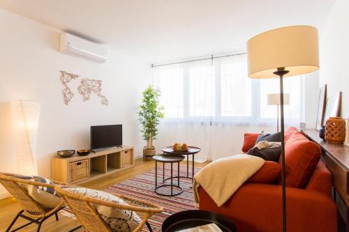 Amazing City Center 2 bdr flat! Great WI-FI!