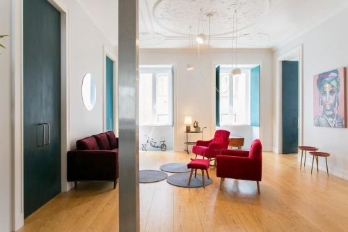 Awarded 3 bedrooms upscale flat@Chiado/Bairro Alto