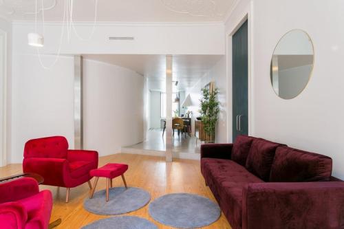 Awarded 3 bedrooms upscale flat@Chiado/Bairro Alto