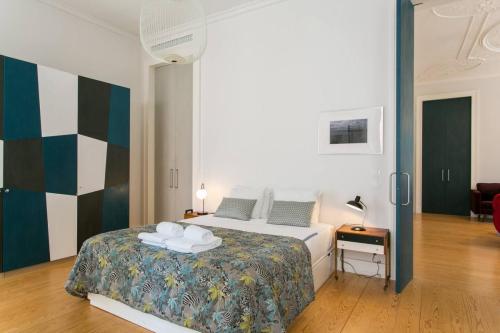 Awarded 3 bedrooms upscale flat@Chiado/Bairro Alto