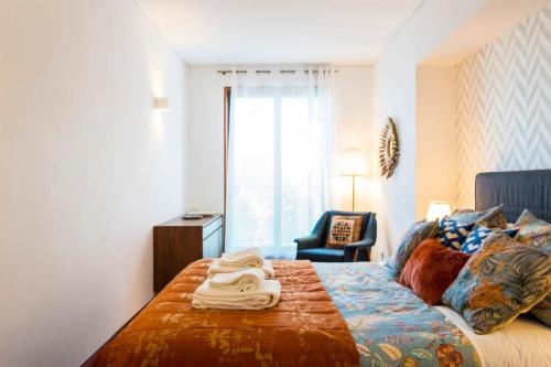 Amazing Tejo river view 2BDR flat  FREE Park!