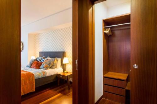 Amazing Tejo river view 2BDR flat  FREE Park!
