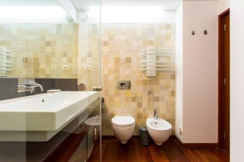 Amazing Tejo river view 2BDR flat  FREE Park!