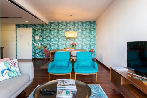 Amazing Tejo river view 2BDR flat  FREE Park!