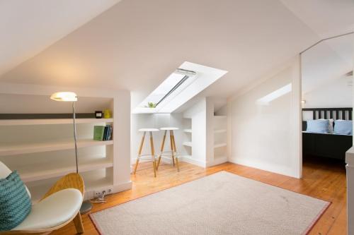 Principe Real perfect light DUPLEX!! Great WI-FI!