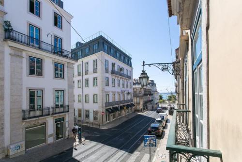 Chiado deluxe gem 4bdr amazing apartment!