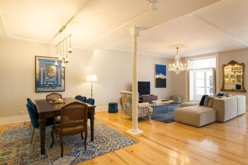 Chiado deluxe gem 4bdr amazing apartment!
