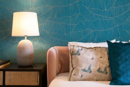 Lisbon luxury retreat! 2 suites!
