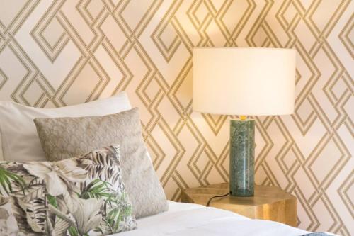 Lisbon luxury retreat! 2 suites!