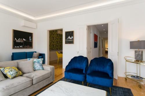 Lisbon luxury retreat! 2 suites!