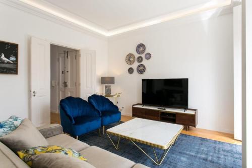 Lisbon luxury retreat! 2 suites!