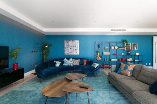 Luxury 4 bedr Flat w/ PANORAMIC Views  Pool!!