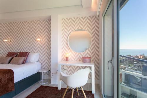 Luxury 4 bedr Flat w/ PANORAMIC Views  Pool!!