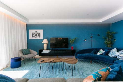 Luxury 4 bedr Flat w/ PANORAMIC Views  Pool!!