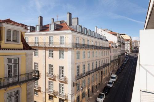 Chiado 2 GLAMOUROUS Suites  PARKING! Great WI-FI!