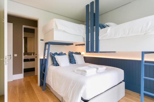 Luxury 2 bedrooms apartment in the Lisboa gardens!
