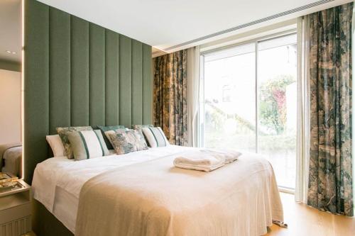Luxury 2 bedrooms apartment in the Lisboa gardens!