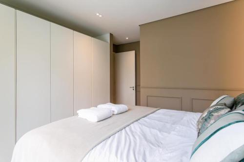 Luxury 2 bedrooms apartment in the Lisboa gardens!