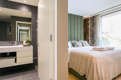 Luxury 2 bedrooms apartment in the Lisboa gardens!
