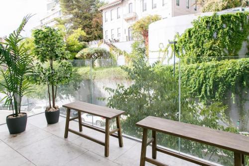 Luxury 2 bedrooms apartment in the Lisboa gardens!