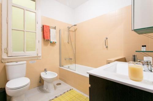 Principe Real Orange tree w/ view 3 bedrooms flat!