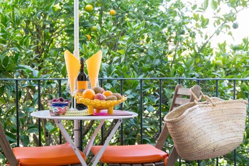 Principe Real Orange tree w/ view 3 bedrooms flat!
