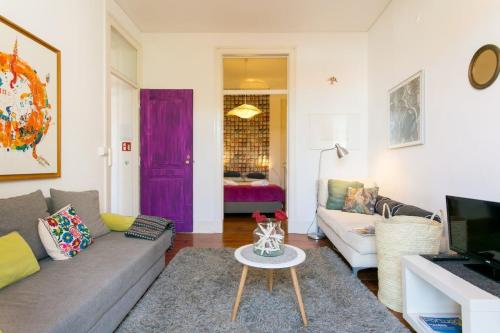 Principe Real Orange tree w/ view 3 bedrooms flat!