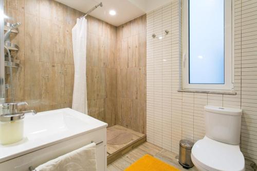 Principe Real cool and artistic 3 bedrooms flat!