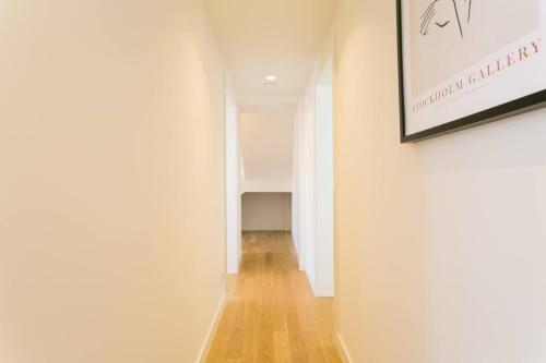 Principe Real Duplex w/balconies and RIVER views!