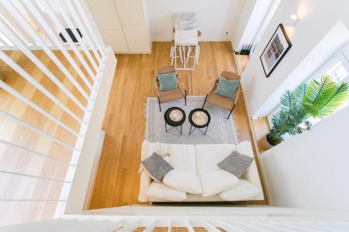 Principe Real Duplex w/balconies and RIVER views!