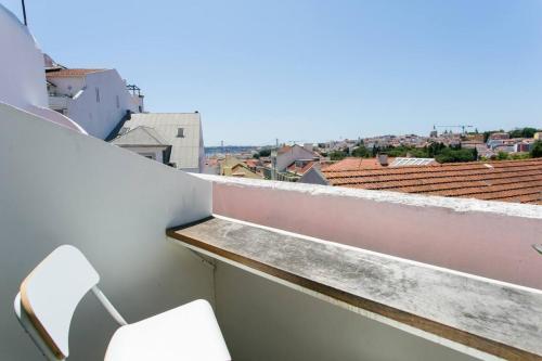 Principe Real Duplex w/balconies and RIVER views!