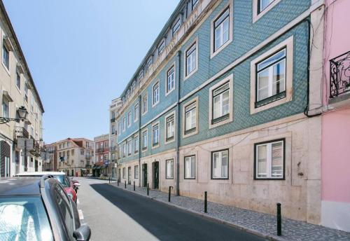 Principe Real Duplex w/balconies and RIVER views!