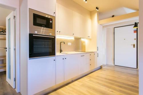 Baixa bright 2 bdr2 baths flat!