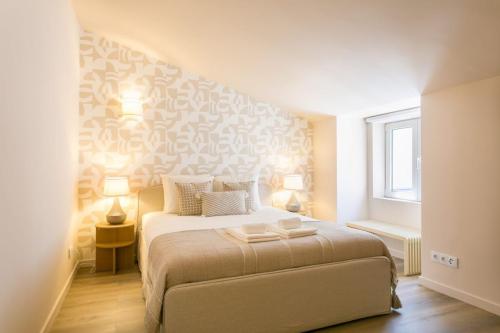 Baixa bright 2 bdr2 baths flat!