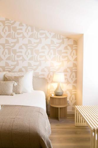 Baixa bright 2 bdr2 baths flat!