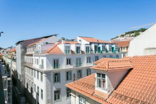 Baixa bright 2 bdr2 baths flat!