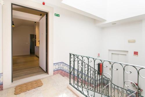 Baixa bright 2 bdr2 baths flat!