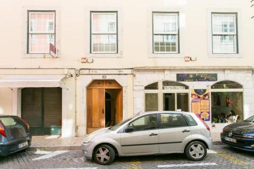 Baixa bright 2 bdr2 baths flat!