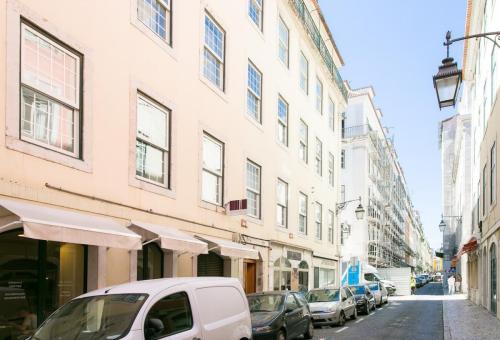 Baixa bright 2 bdr2 baths flat!