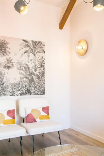 Baixa bright 2 bdr2 baths flat!