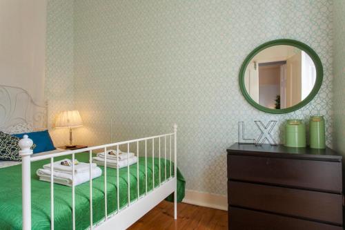 Bairro Alto 3 Bedroom Patio House!! Great WI-FI!