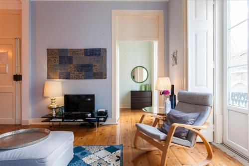 Bairro Alto 3 Bedroom Patio House!! Great WI-FI!